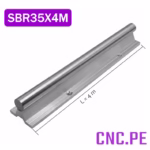 Guía SBR35 de 4 metros con eje cromado Ø35 mm y pedestal de aluminio. Perforaciones cada 200 mm para fijación precisa y gran rigidez estructural.