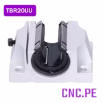 Rodamiento lineal TBR20UU para guía SBR20. Diseño plano con aletas que reduce palanca y aumenta estabilidad.